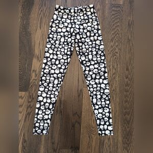 Onzie skull printed leggings